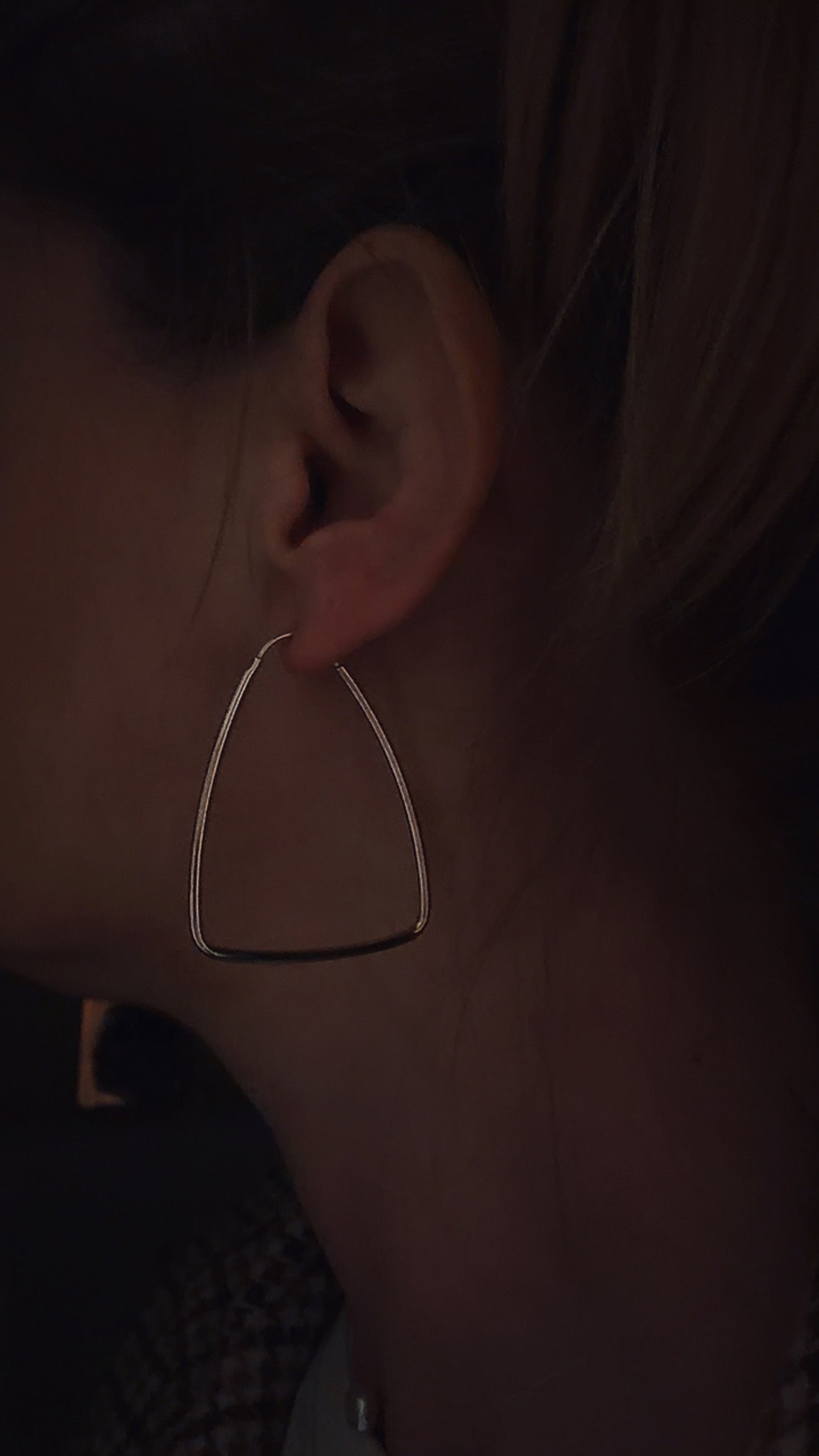 Orecchini Geom Triangolo Su