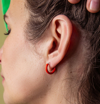 Enamelled hoop earring