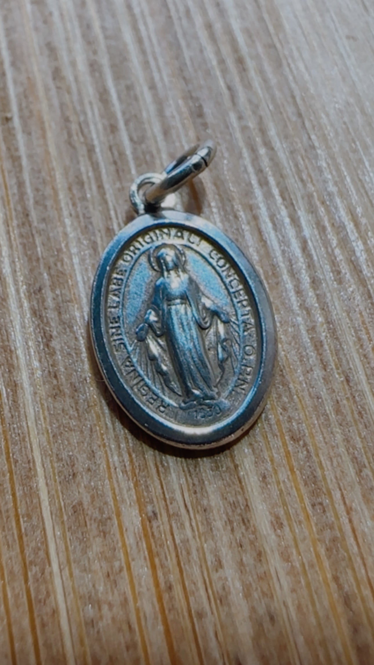 Ciondolo Madonnina