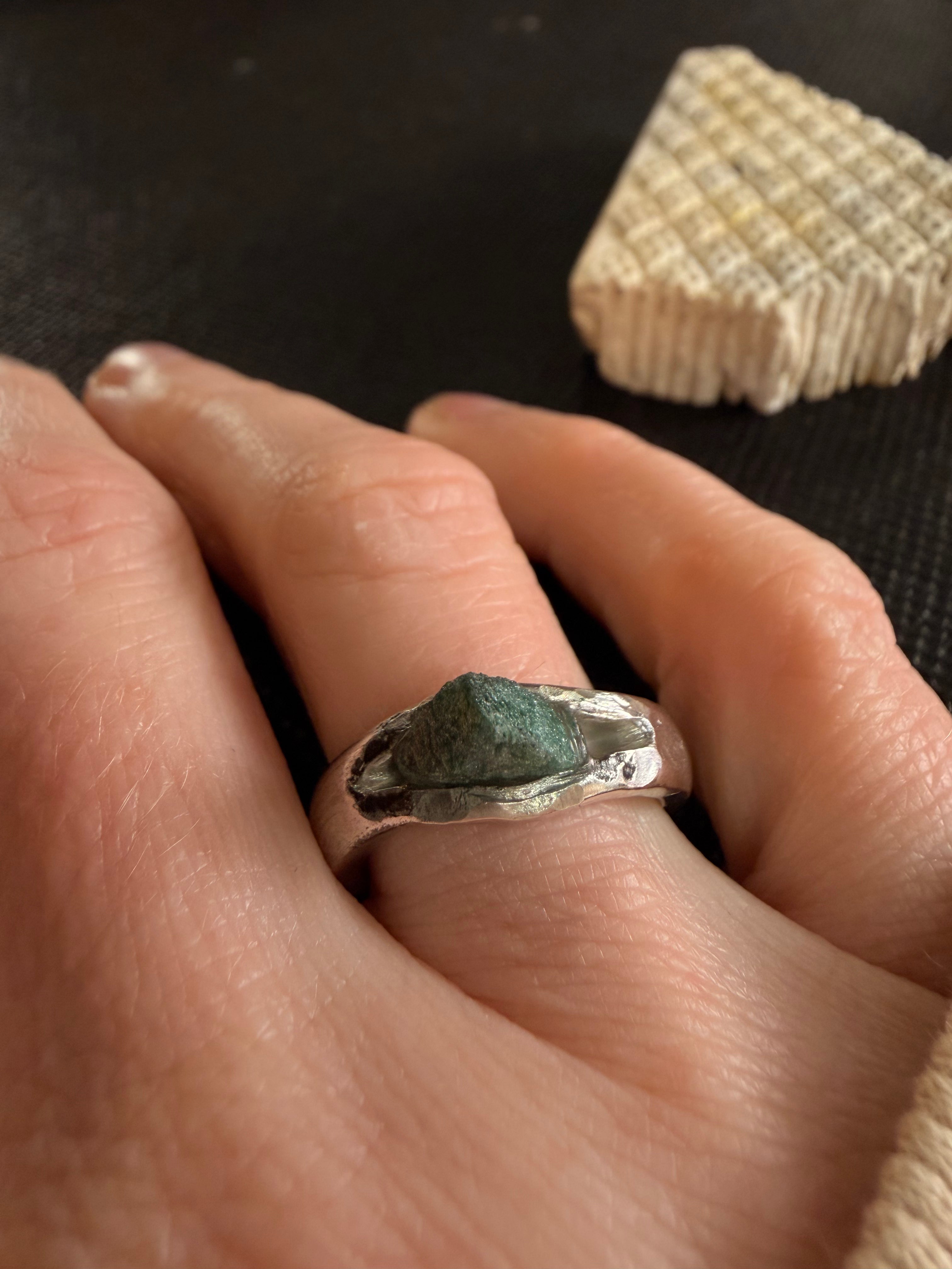 Anello Fucsite - LAB.0.925