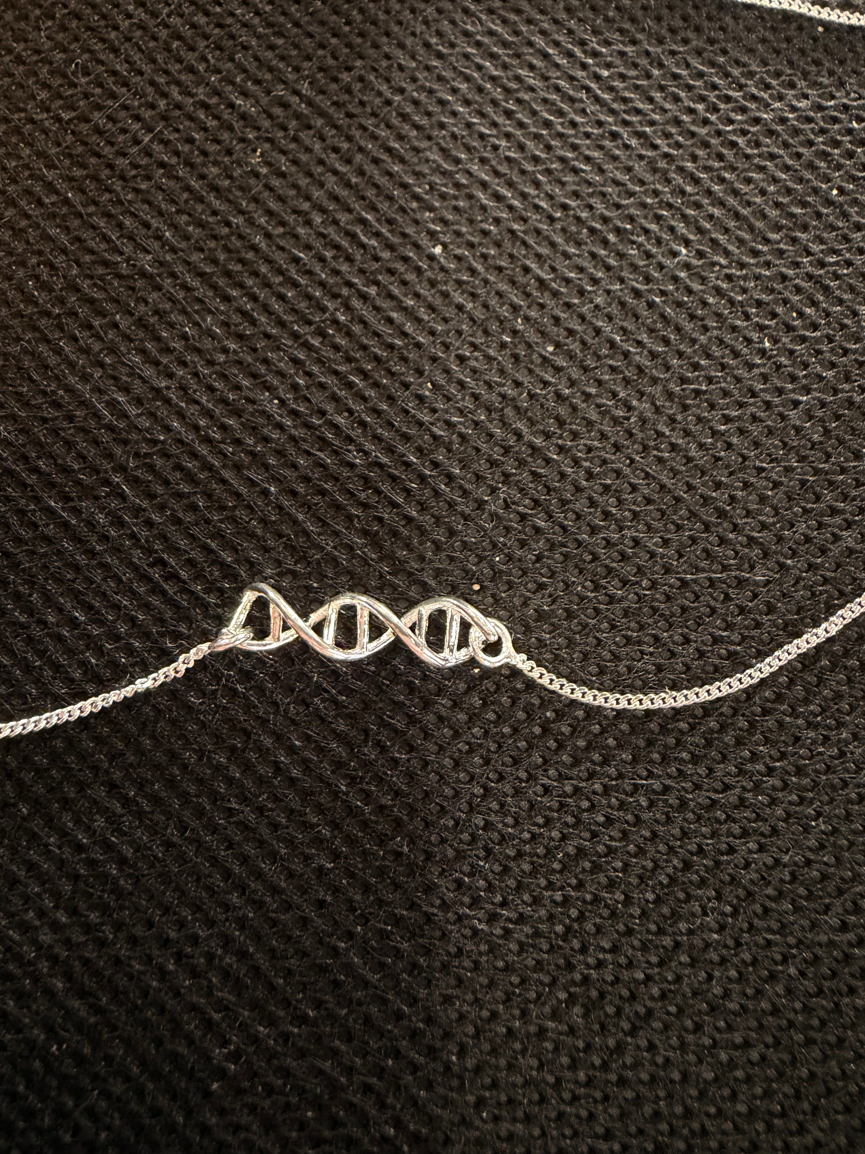 Collana DNA - LAB.0.925