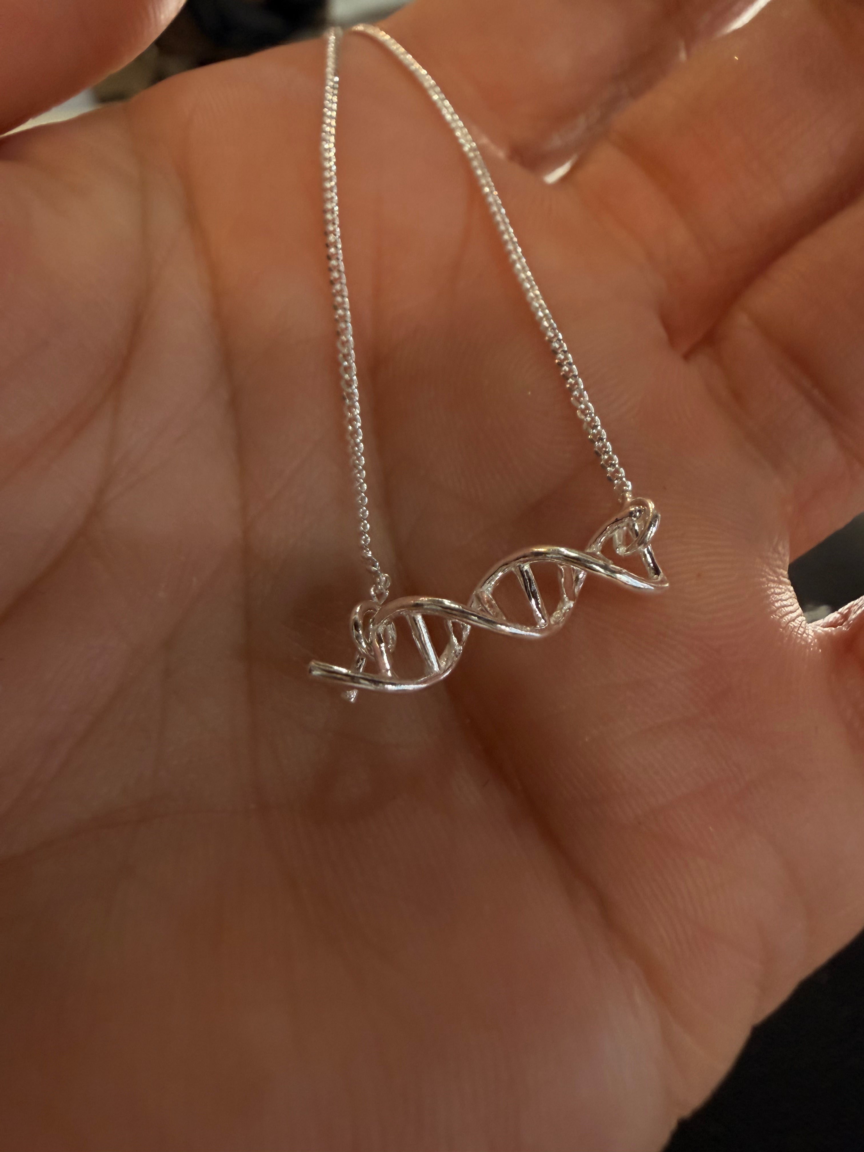 Collana DNA - LAB.0.925