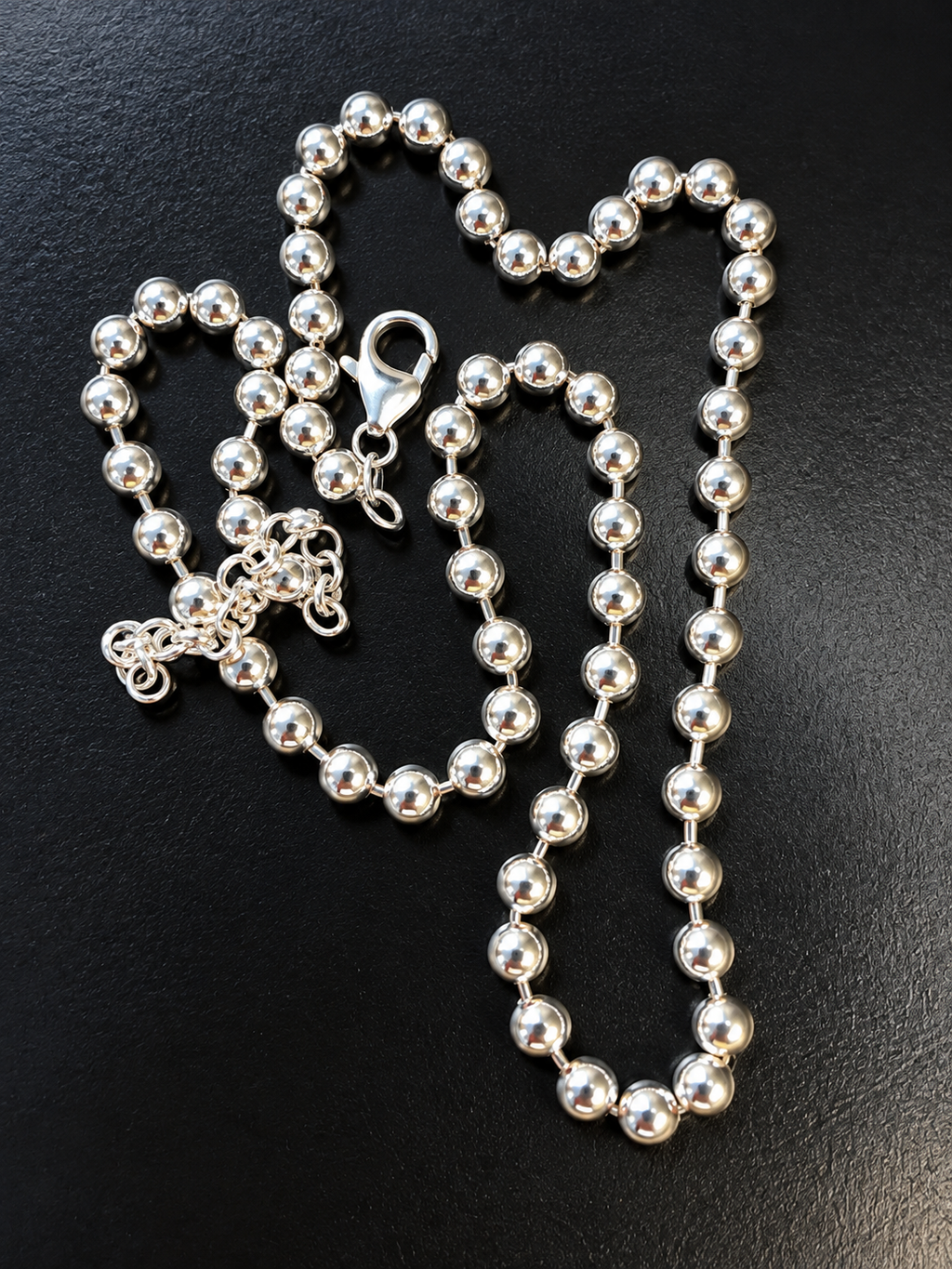Collana Sfere a Spazio