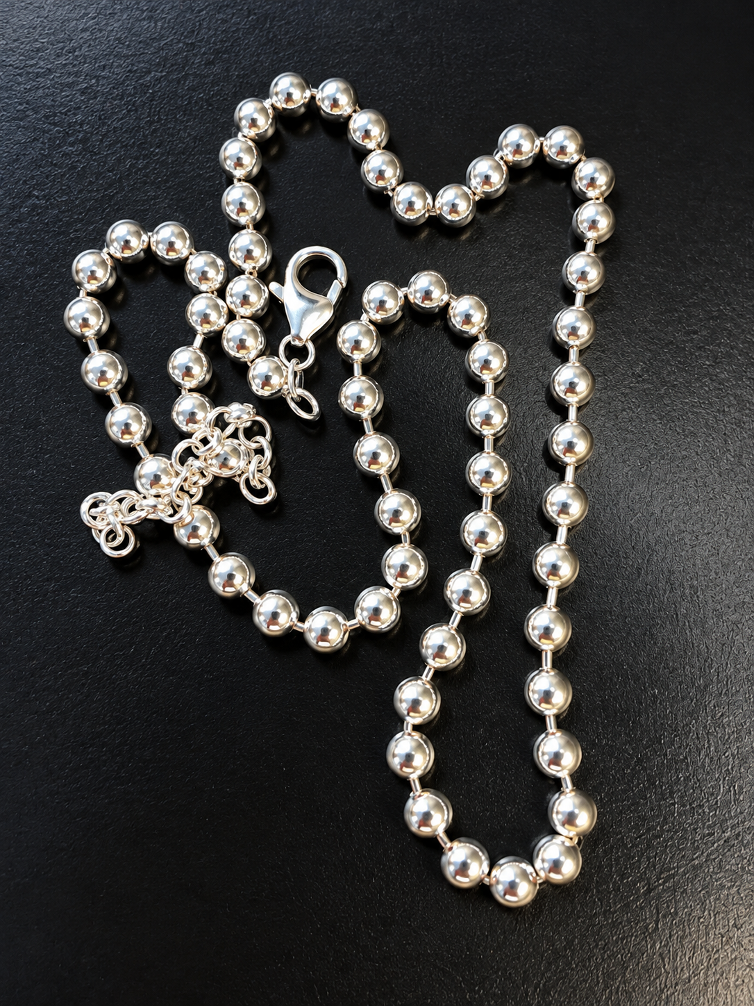 Collana Sfere a Spazio
