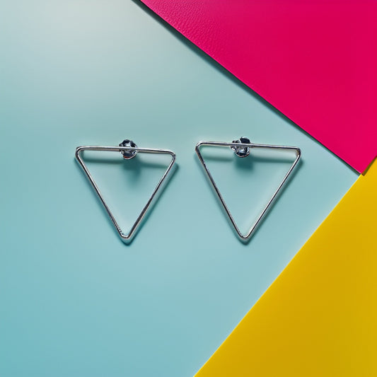 Boucle d'oreille triangle vers le bas