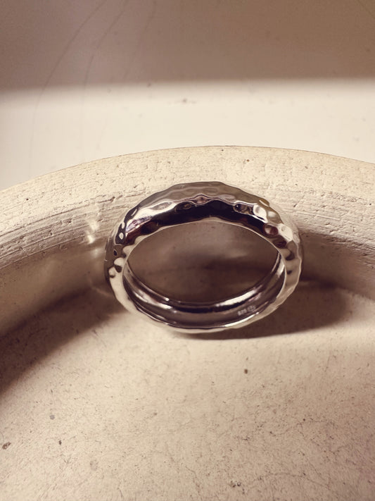 Anello fedina Martellata