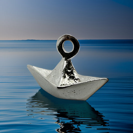 Pendentif bateau en papier