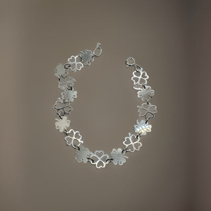 Four-leaf clover bracelet