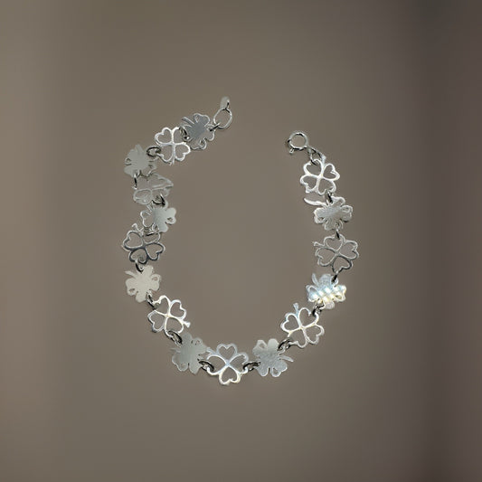 Four-leaf clover bracelet